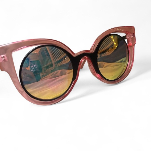 Pink Clear Jelly Frame Cat Eye Metallic Tint Sunglasses — One Size - Picture 2 of 4